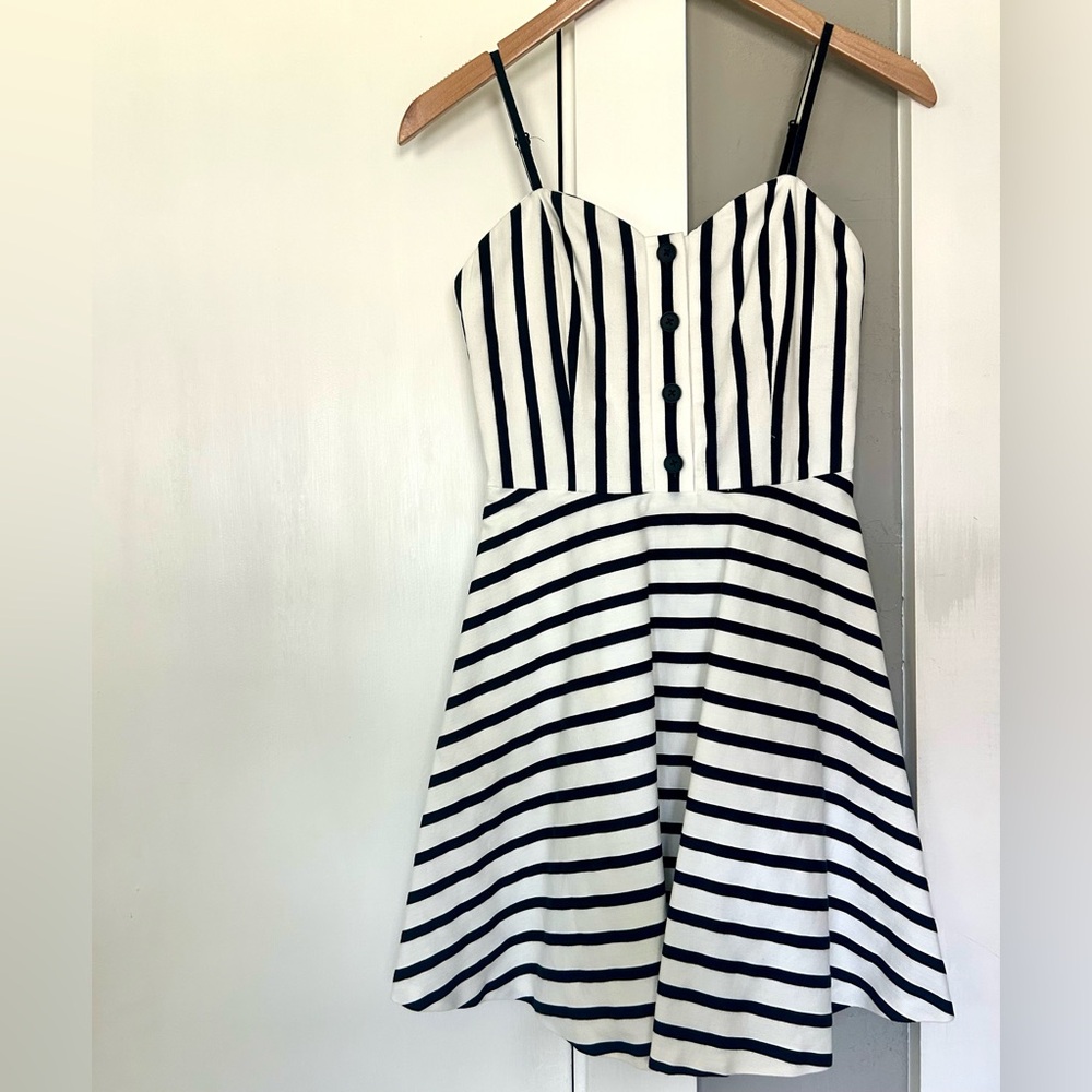 Alice + Olivia “Nella” Monochrome Black and White Striped Mini Dress- Sz 0 - Picture 2 of 12